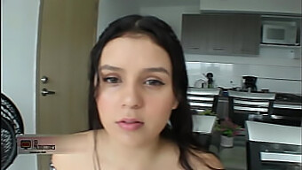 Las Tetas Naturales Y El Coño Afeitado De Mi Hermanastra Latina Se Llenan Con Mi Creampie - Parte 3